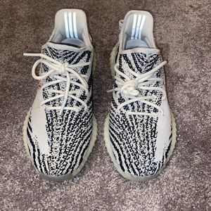 Yeezy Boost 350 V2 Zebra size 9 Men